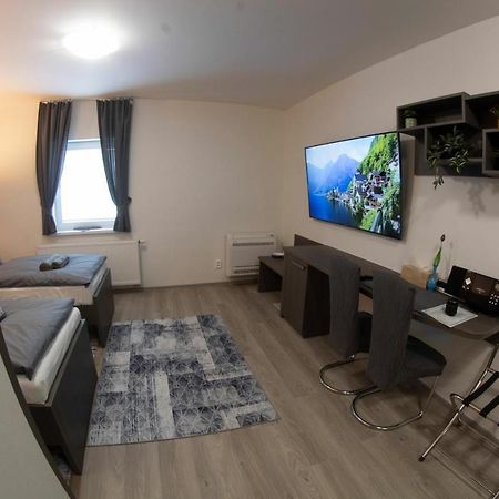 Valla Penzion & Restauracia Malacky Dış mekan fotoğraf
