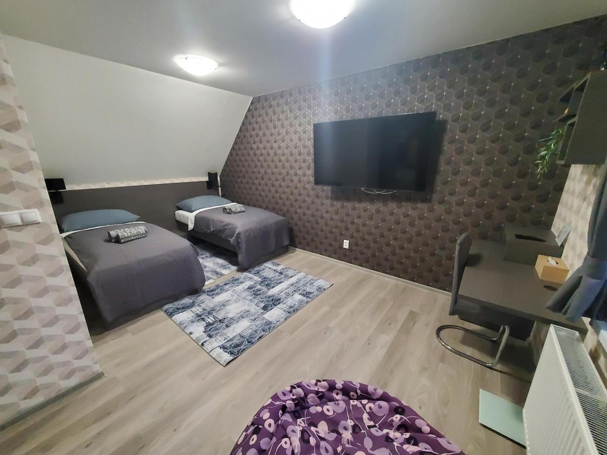 Valla Penzion & Restauracia Malacky Dış mekan fotoğraf